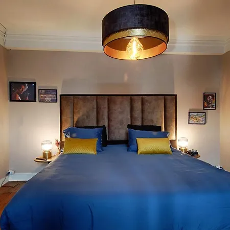 Sweet Nina Jazz Pour 5 Voyageurs, Situe A La Place De La Republique, Avec Parking Et Lit Queen Size *