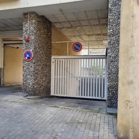 公寓 Sweet Nina Jazz Pour 5 Voyageurs, Situe A La Place De La Republique, Avec Parking Et Lit Queen Size *