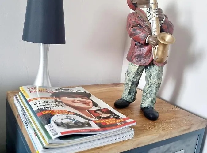 Sweet Nina Jazz Pour 5 Voyageurs, Situe A La Place De La Republique, Avec Parking Et Lit Queen Size