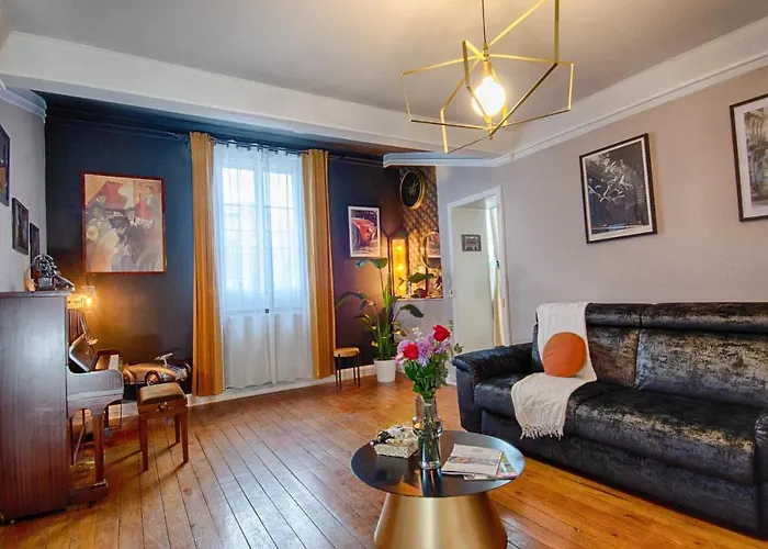 Sweet Nina Jazz Pour 5 Voyageurs, Situe A La Place De La Republique, Avec Parking Et Lit Queen Size 公寓 *