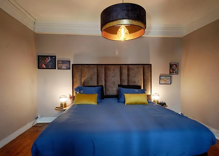 Sweet Nina Jazz Pour 5 Voyageurs, Situe A La Place De La Republique, Avec Parking Et Lit Queen Size *